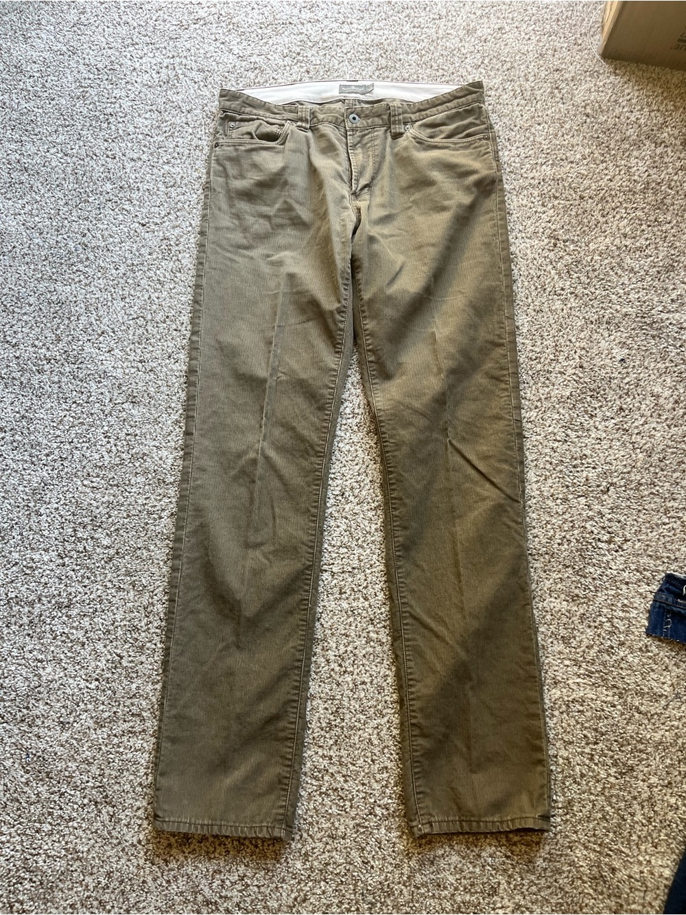 L.L. Bean Men's Corduroy Pants in Olive Green